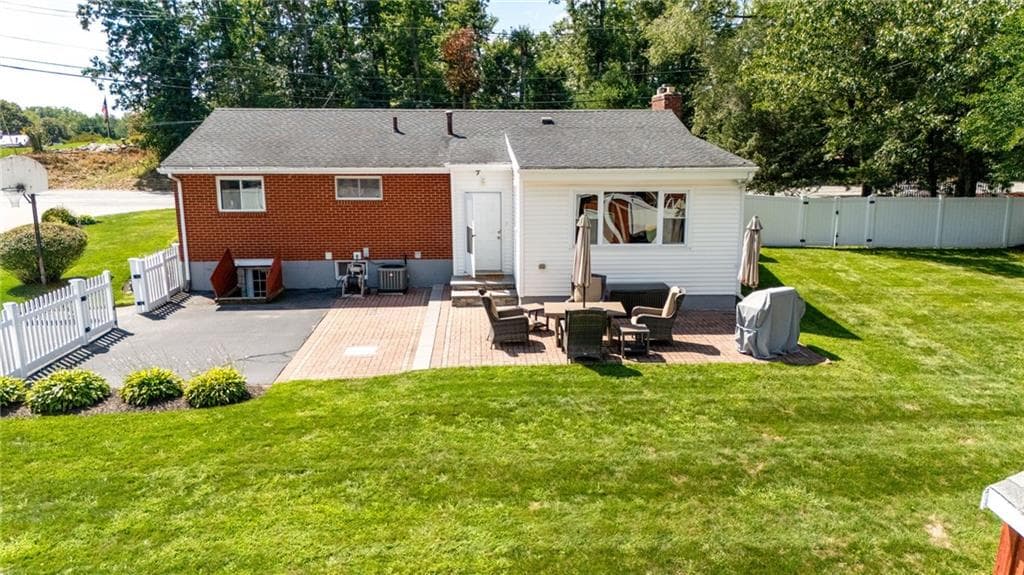 Single Family Residence at 215 Mendon Road, North Attleboro, photo 43 of 48