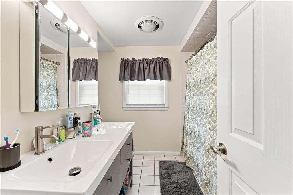 Single Family Residence at 95 Thomas Leighton Boulevard, Cumberland, photo 17 of 22