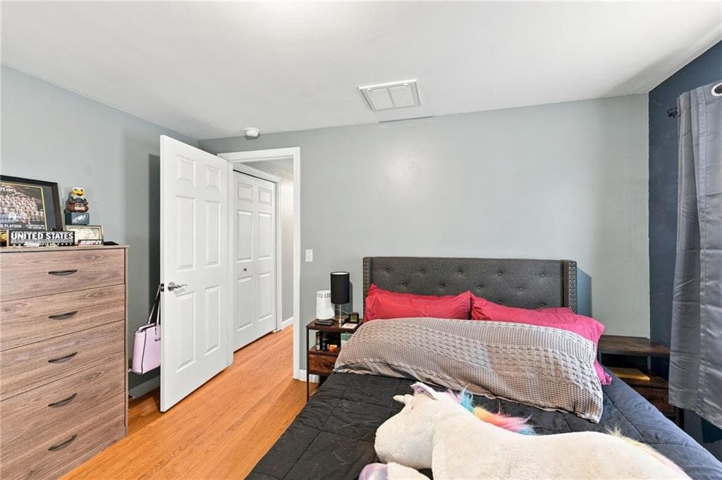Single Family Residence at 95 Thomas Leighton Boulevard, Cumberland, photo 9 of 22