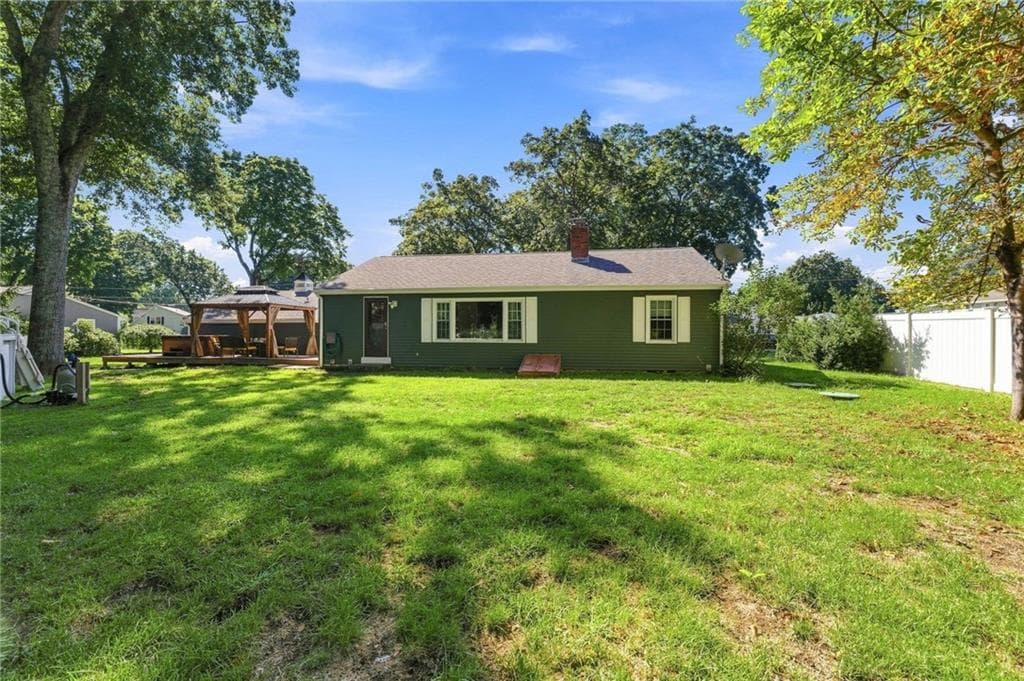 Single Family Residence at 95 Thomas Leighton Boulevard, Cumberland, photo 19 of 22