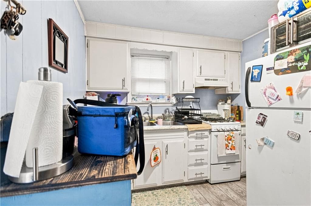 Multi Family at 67 ALaska Street, Providence, photo 2 of 9