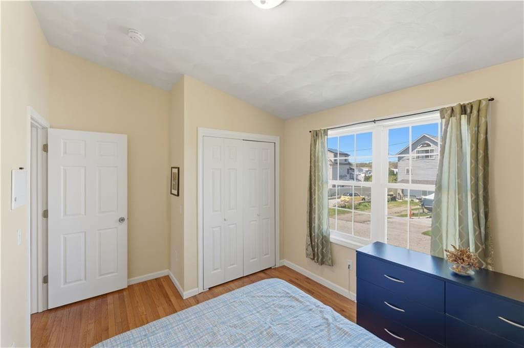 Single Family Residence at 48 Harris Avenue, Warwick, photo 25 of 47