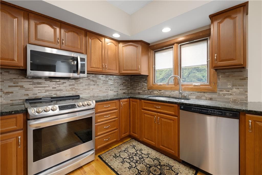 Condominium at 4496 Post Road UNIT 5, Warwick, photo 4 of 44