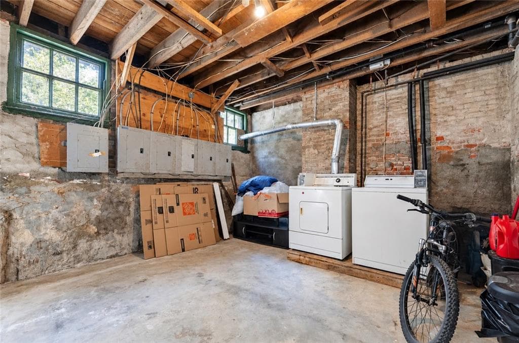 Commercial at 25 27 S Court Street, Providence, photo 25 of 47