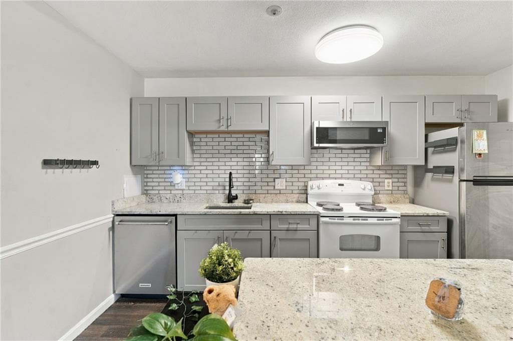 Condominium at 200 Manville Hill Road UNIT 127, Cumberland, photo 7 of 23