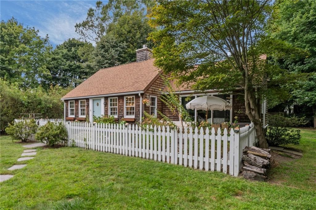 Single Family Residence at 76 Nautilus Street, Jamestown, photo 37 of 42