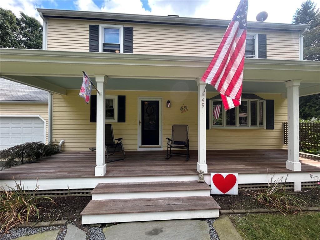 Single Family Residence at 49 Captains Circle, Tiverton, photo 12 of 50
