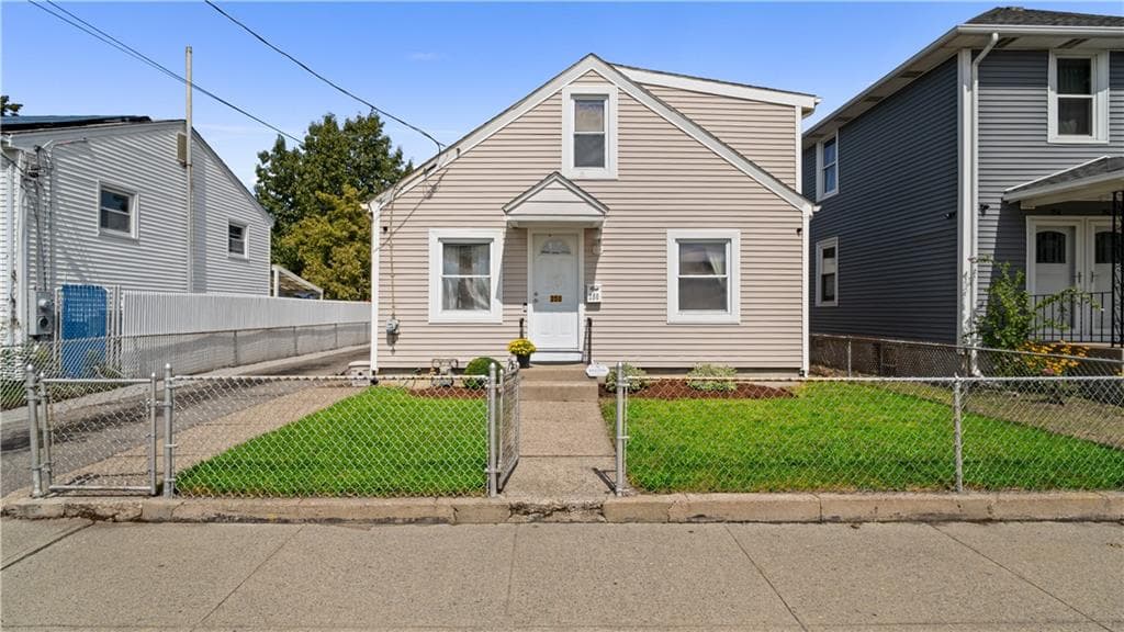 250 Benefit Street