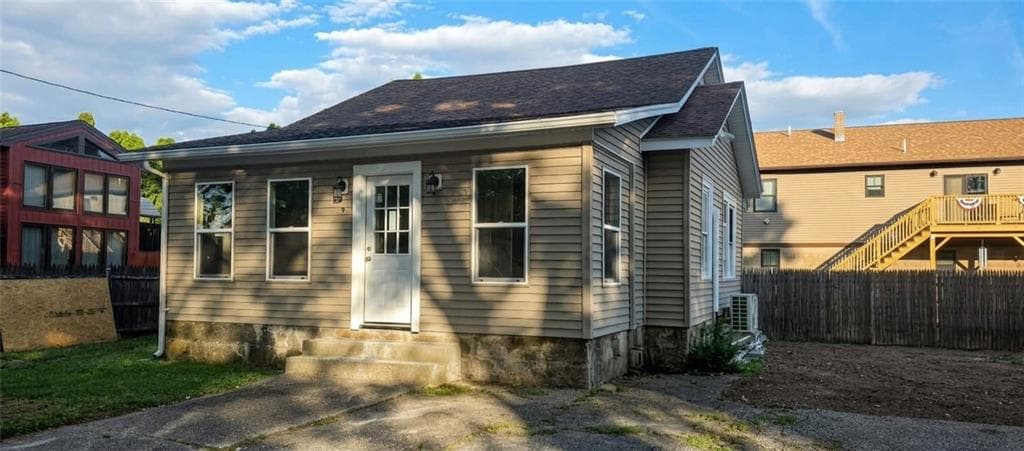Single Family Residence at 9 Vineland Avenue, East Providence, photo 21 of 21