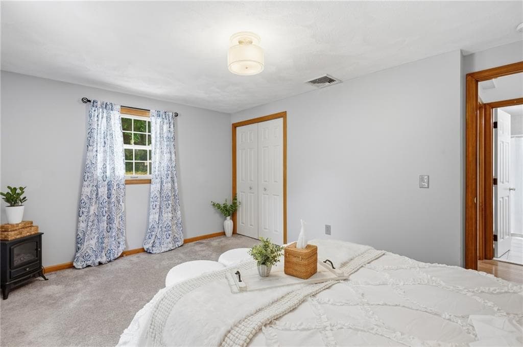 Single Family Residence at 12 View Street, Lincoln, photo 20 of 44
