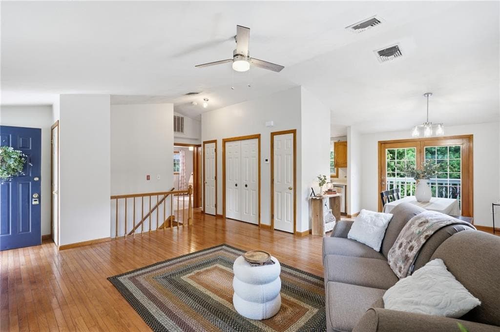Single Family Residence at 12 View Street, Lincoln, photo 10 of 44