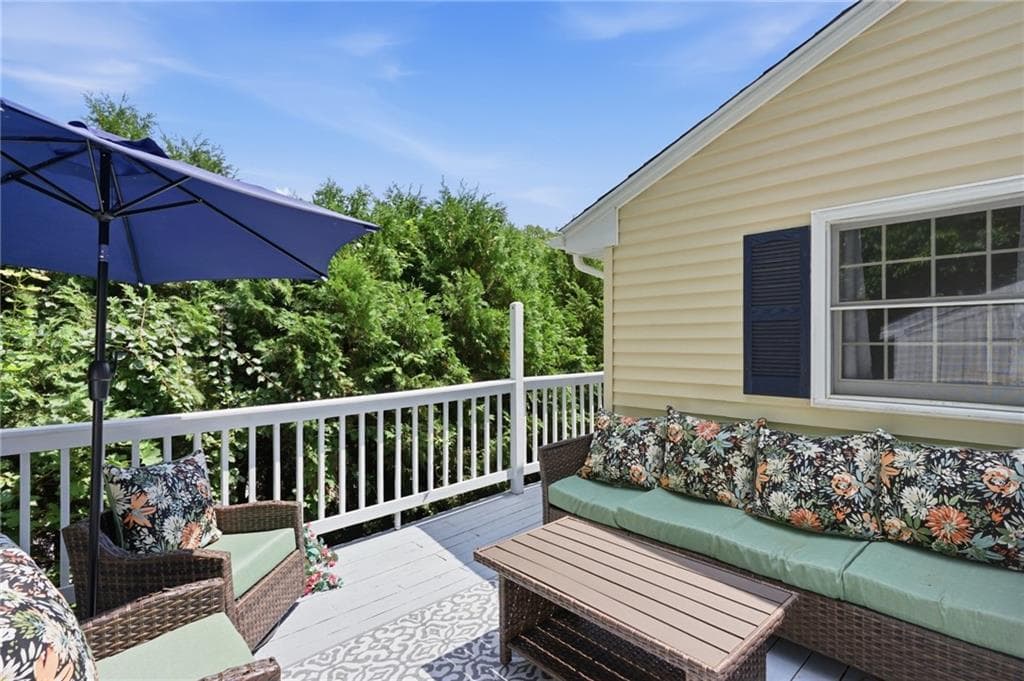 Single Family Residence at 12 View Street, Lincoln, photo 37 of 44