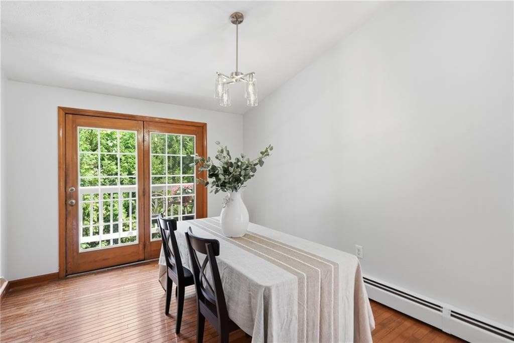 Single Family Residence at 12 View Street, Lincoln, photo 11 of 44