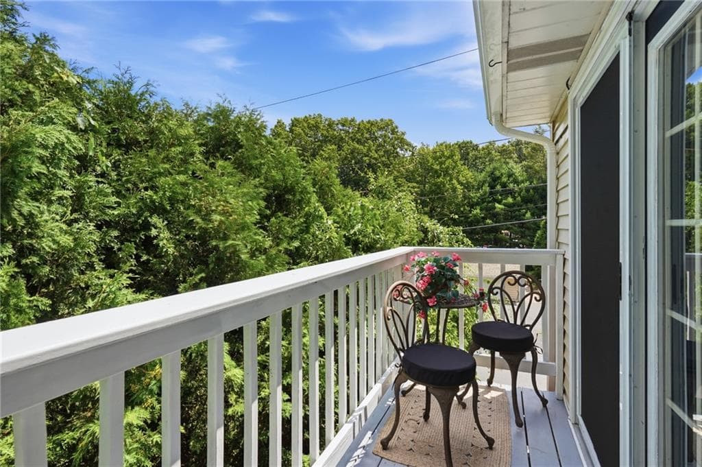 Single Family Residence at 12 View Street, Lincoln, photo 39 of 44