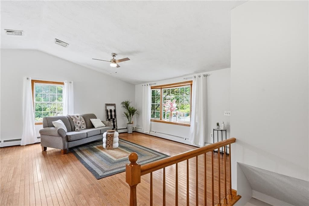 Single Family Residence at 12 View Street, Lincoln, photo 8 of 44