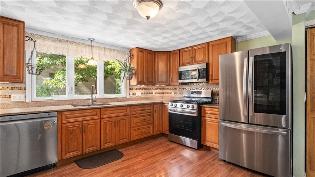 Single Family Residence at 132 Davis Avenue, Cranston, photo 15 of 40