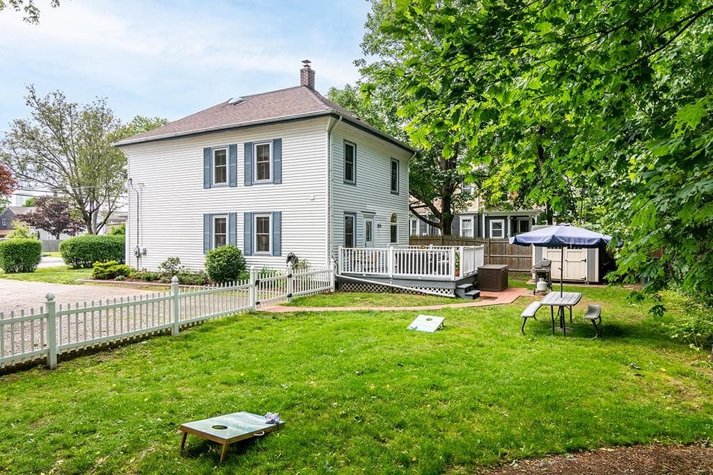 Single Family Residence at 475 Woodruff Avenue, South Kingstown, photo 2 of 29