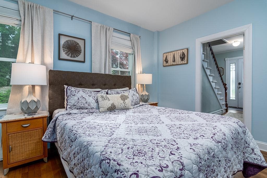 Single Family Residence at 475 Woodruff Avenue, South Kingstown, photo 14 of 29