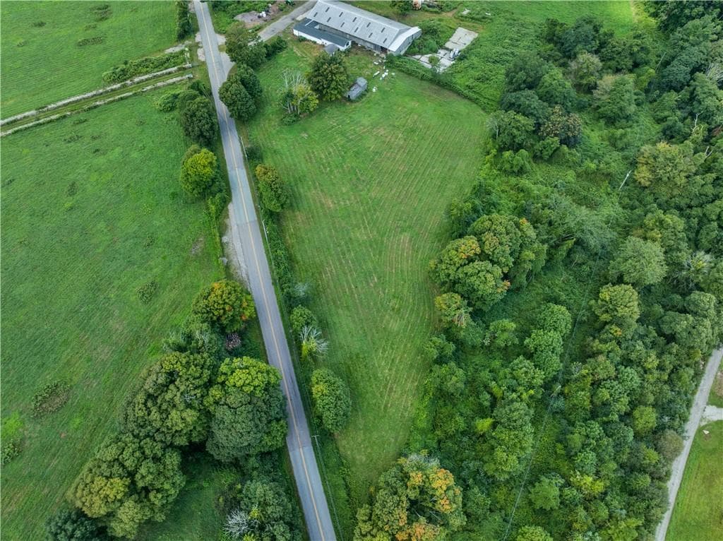 Unimproved Land at 114 Wintechog Hill Road, No Stonington, photo 2 of 4