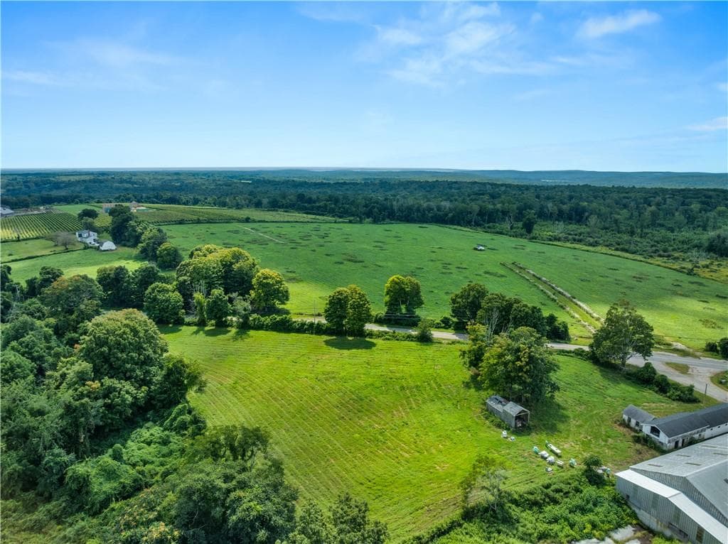 Unimproved Land at 114 Wintechog Hill Road, No Stonington, photo 3 of 4