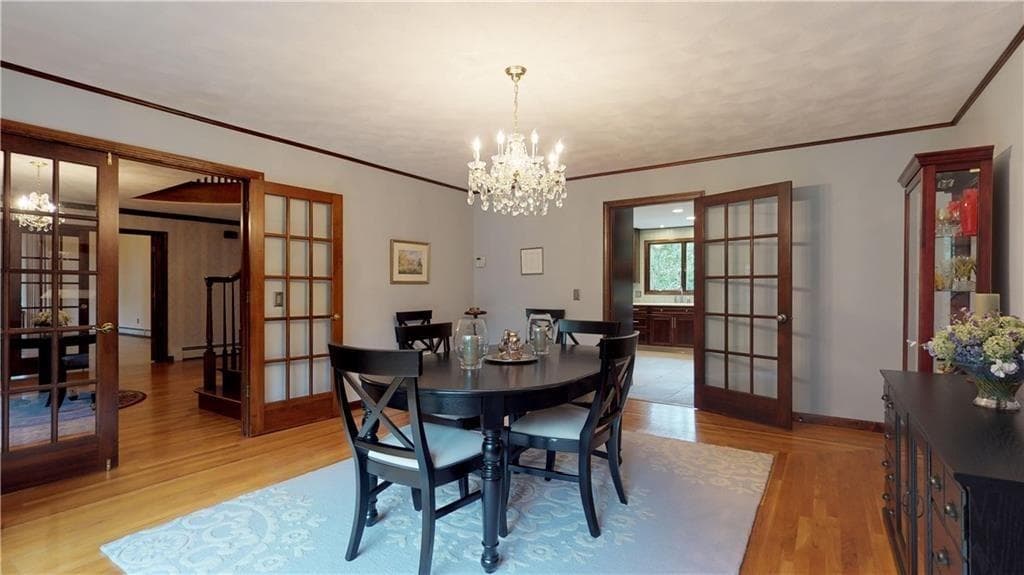 Single Family Residence at 48 Saint George Court, Warwick, photo 12 of 41