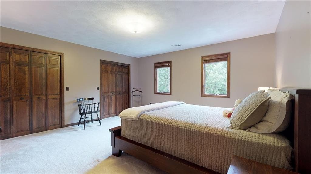 Single Family Residence at 48 Saint George Court, Warwick, photo 30 of 41