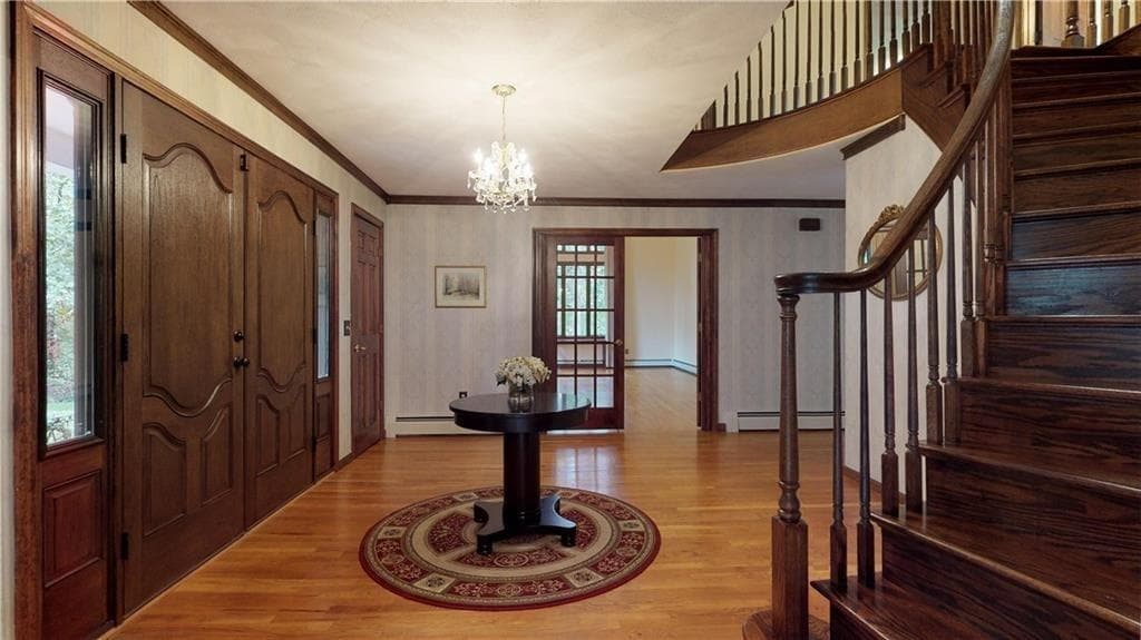 Single Family Residence at 48 Saint George Court, Warwick, photo 4 of 41