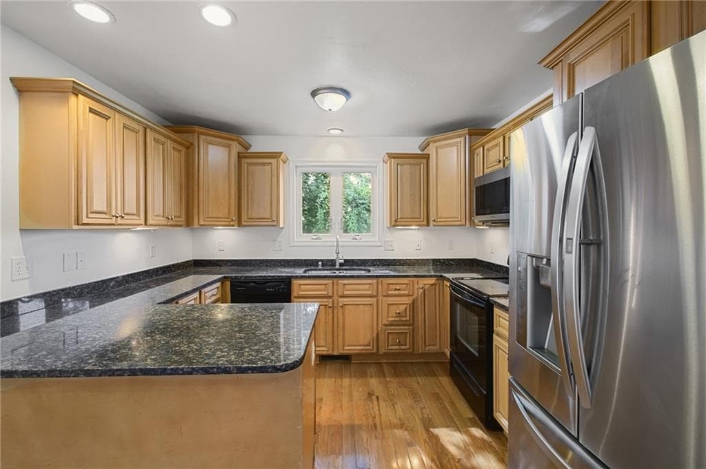 Condominium at 45 Silver Cup Circle, West Warwick, photo 43 of 48