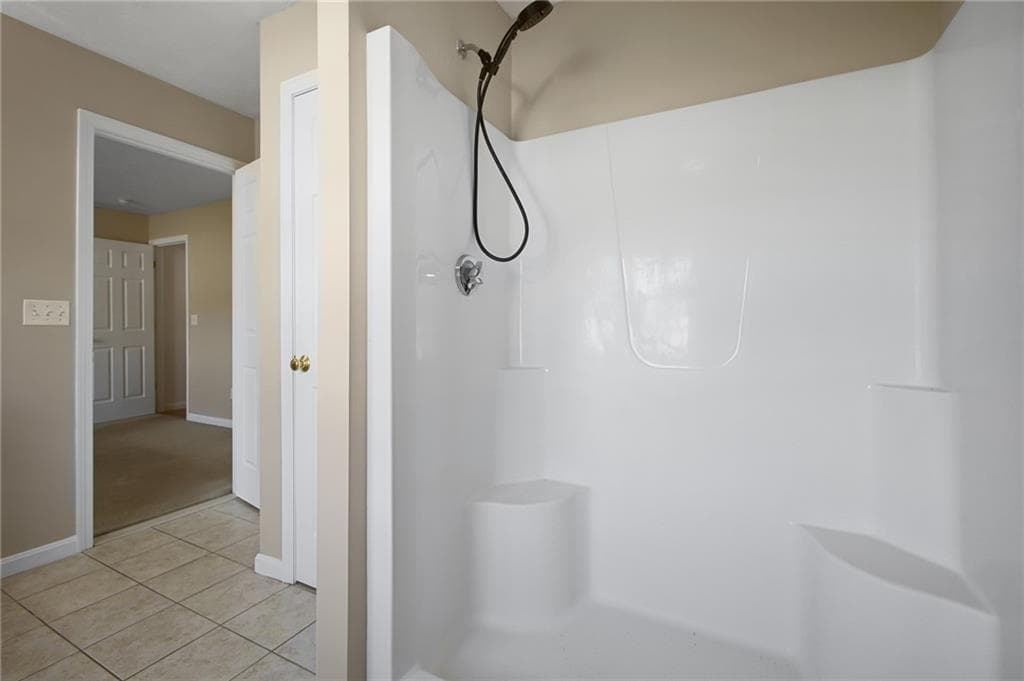 Condominium at 45 Silver Cup Circle, West Warwick, photo 9 of 48