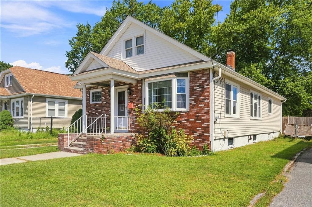 Single Family Residence at 159 Legion Way, Cranston, photo 2 of 35