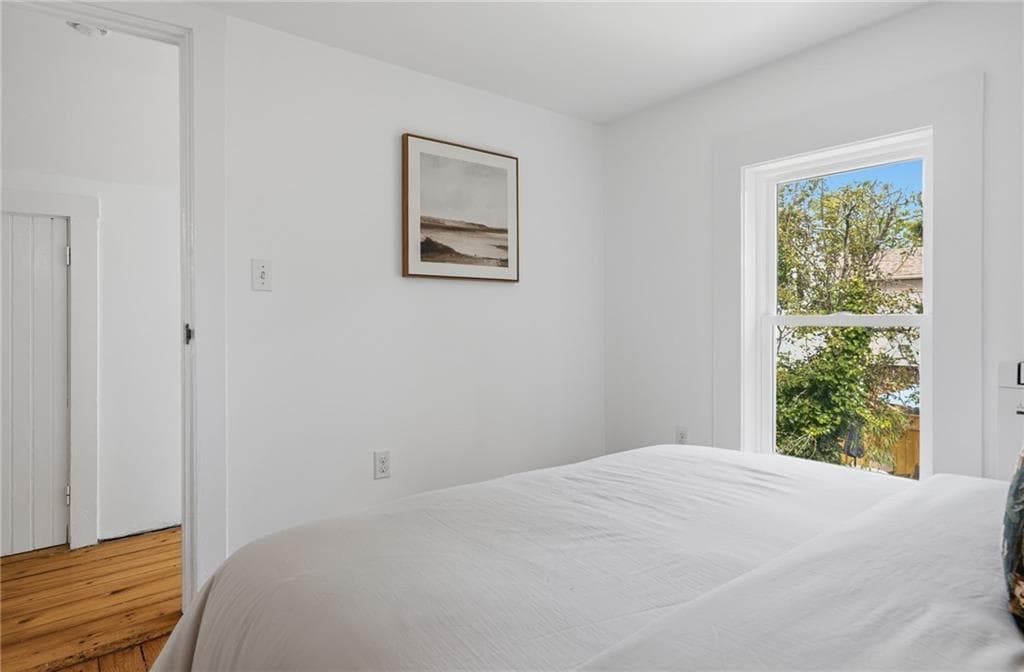 Single Family Residence at 19 1/2 Third Street, Newport, photo 17 of 20