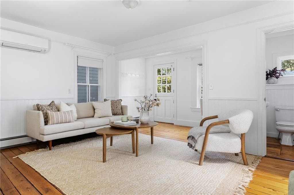 Single Family Residence at 19 1/2 Third Street, Newport, photo 8 of 20