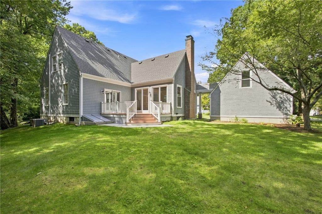 Single Family Residence at 4 Woodhaven Road, Barrington, photo 27 of 27