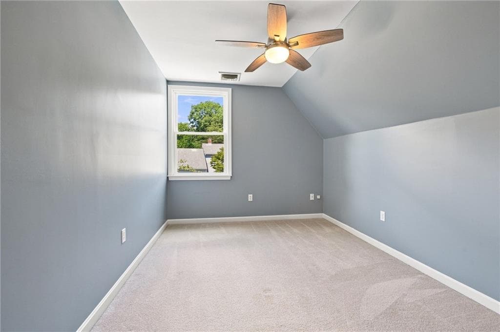 Single Family Residence at 4 Woodhaven Road, Barrington, photo 22 of 27