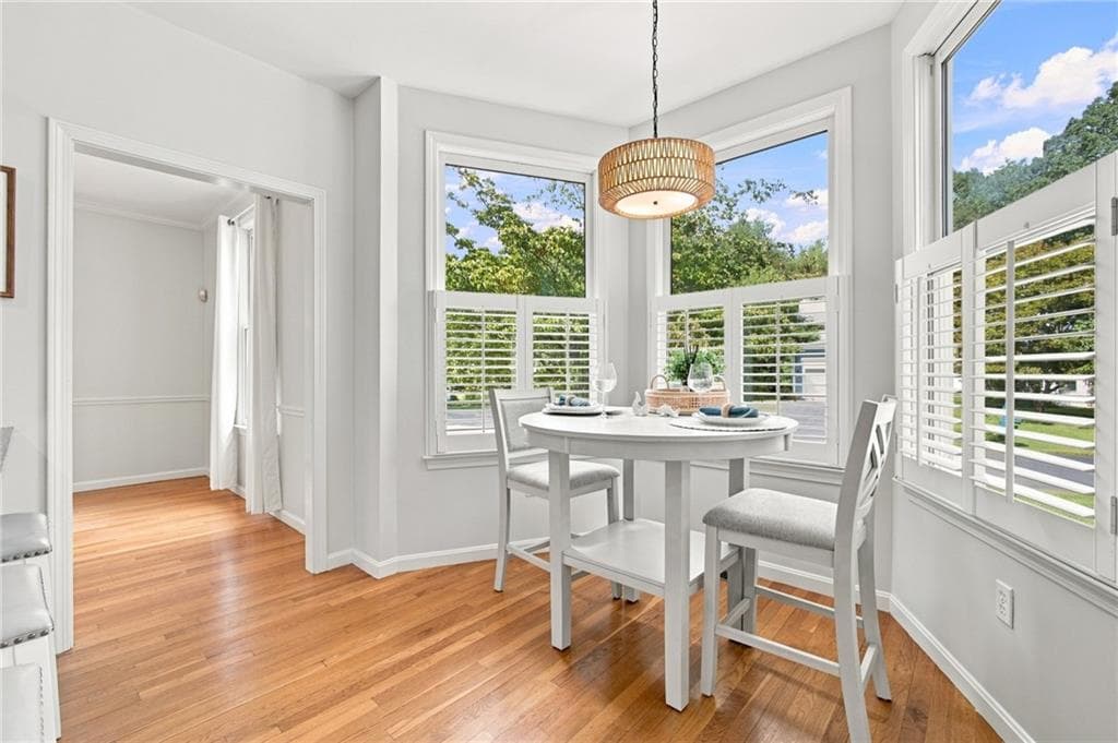 Single Family Residence at 4 Woodhaven Road, Barrington, photo 3 of 27