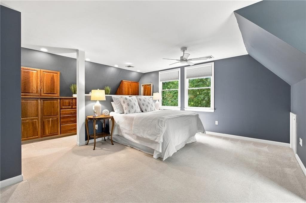 Single Family Residence at 4 Woodhaven Road, Barrington, photo 18 of 27