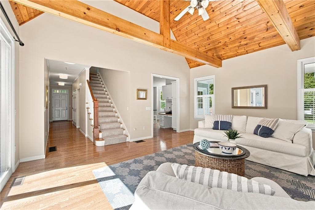 Single Family Residence at 4 Woodhaven Road, Barrington, photo 8 of 27