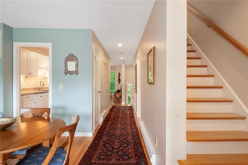 Condominium at 325 North Lane UNIT 325, Bristol, photo 13 of 50
