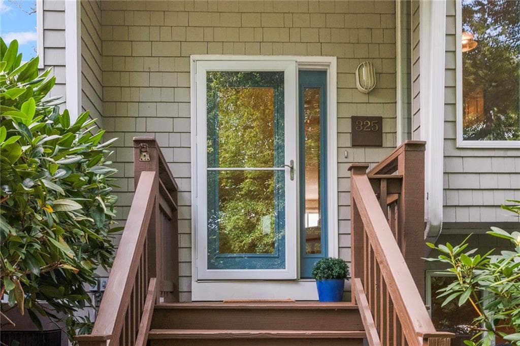 Condominium at 325 North Lane UNIT 325, Bristol, photo 3 of 50