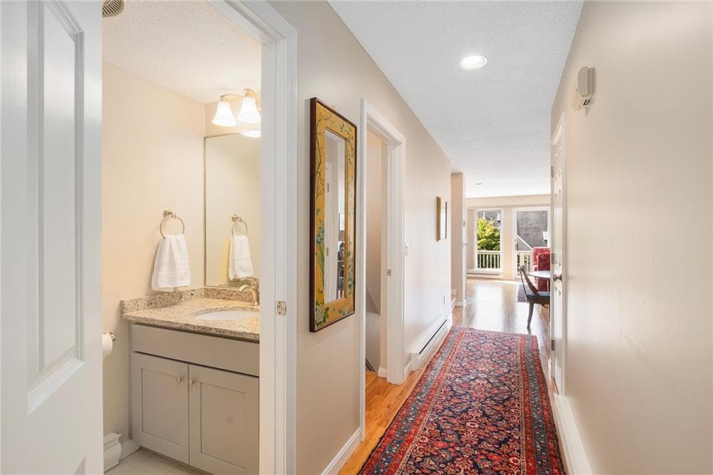 Condominium at 325 North Lane UNIT 325, Bristol, photo 10 of 50