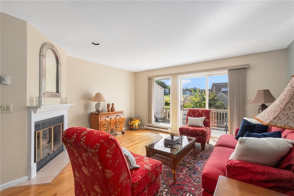 Condominium at 325 North Lane UNIT 325, Bristol, photo 14 of 50
