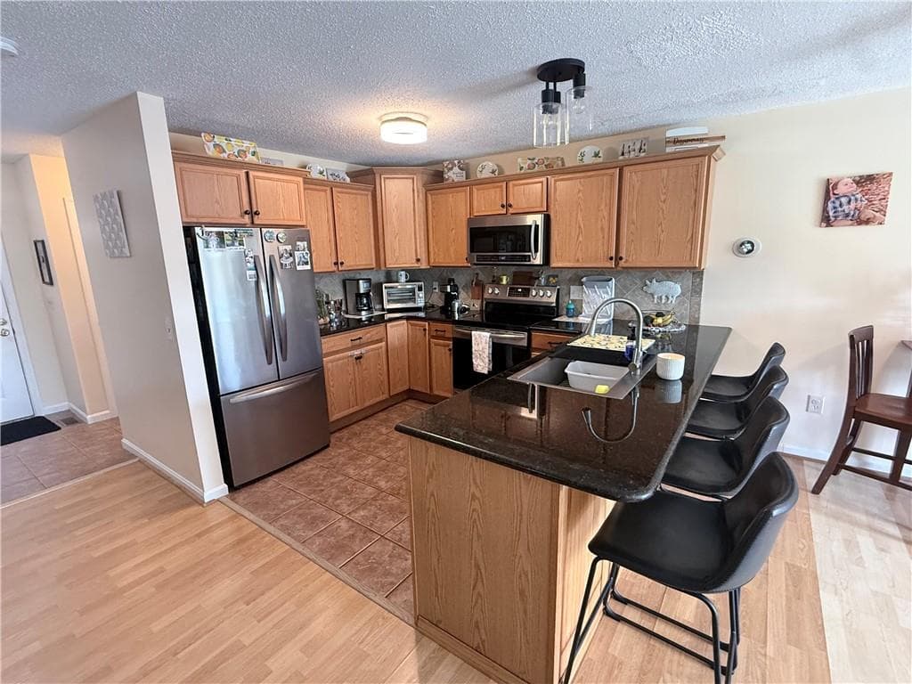 Condominium at 4 Smithfield Road UNIT 17, North Providence, photo 3 of 25