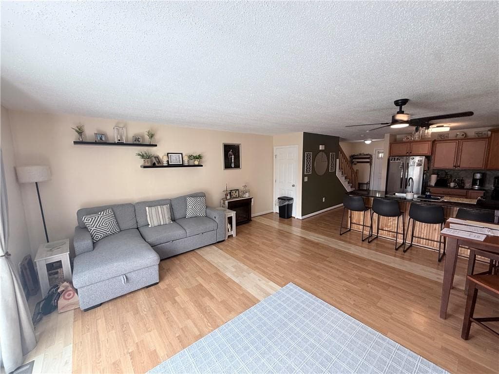 Condominium at 4 Smithfield Road UNIT 17, North Providence, photo 9 of 25