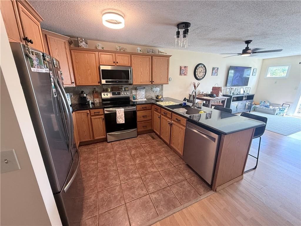 Condominium at 4 Smithfield Road UNIT 17, North Providence, photo 4 of 25