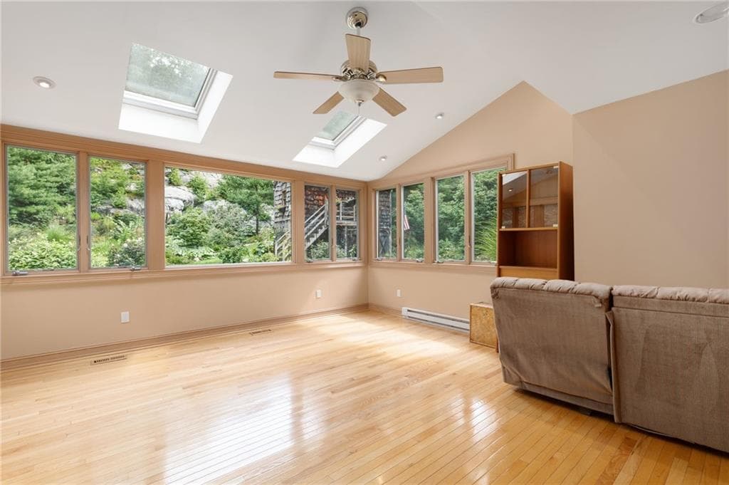 Single Family Residence at 2 Lancers Lane, Lincoln, photo 22 of 46