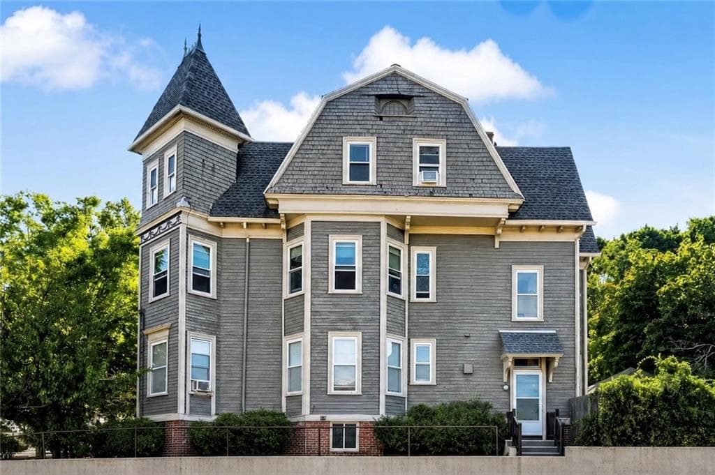 Multi Family at 5 Hillside Avenue, Providence, photo 2 of 43