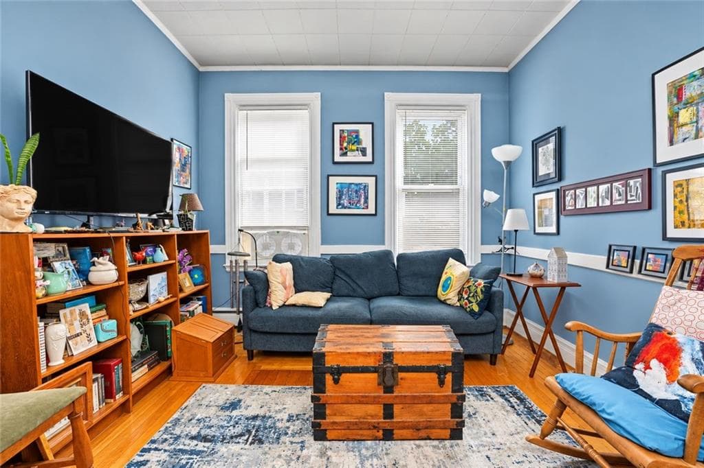 Multi Family at 5 Hillside Avenue, Providence, photo 6 of 43