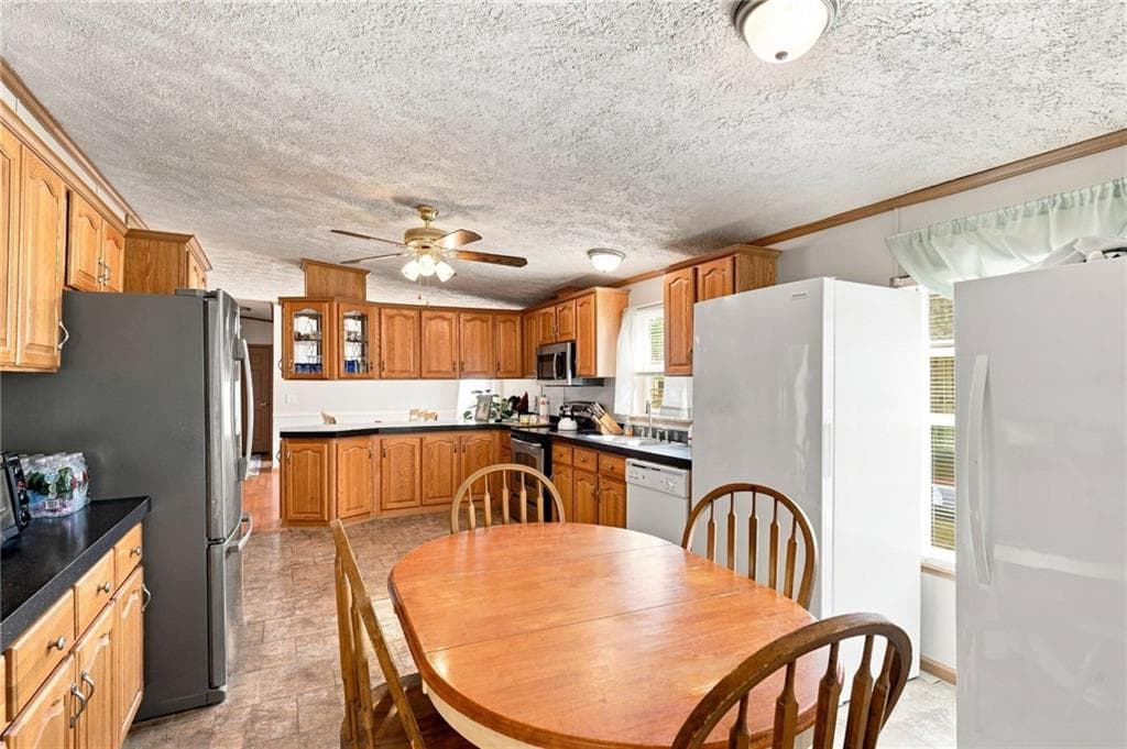Single Family Residence at 40 Blackbird Court, Tiverton, photo 12 of 38