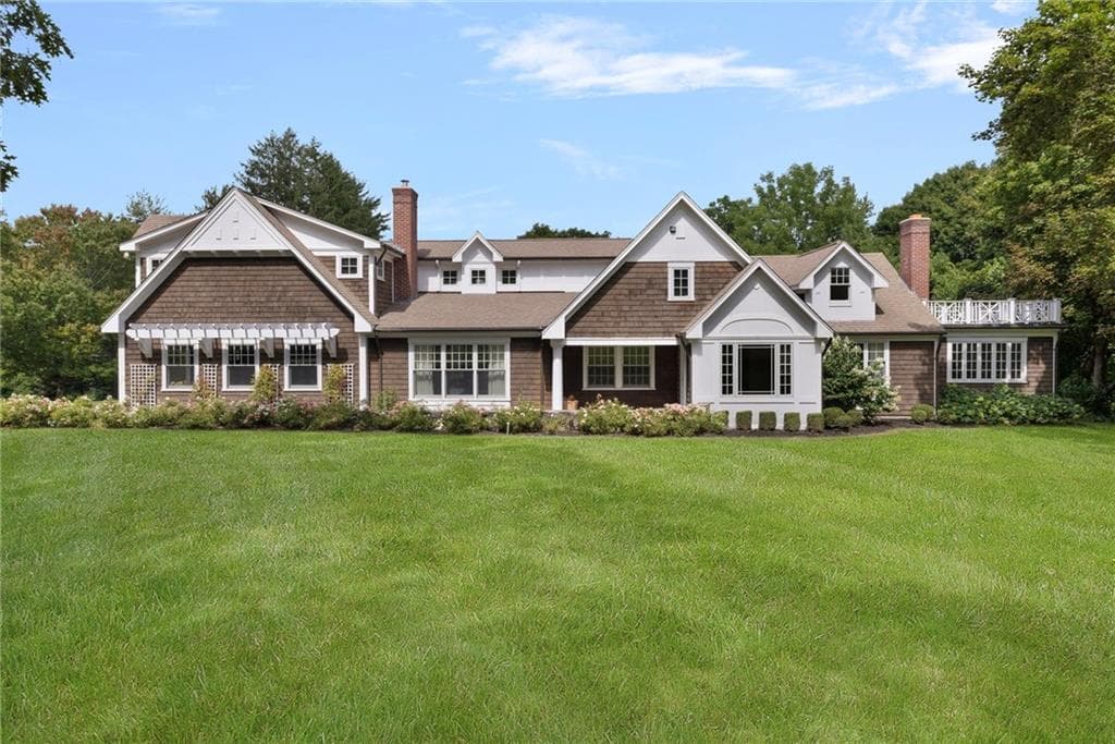 543 Woonsocket Hill Road