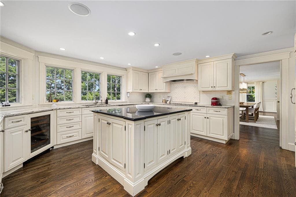 Single Family Residence at 543 Woonsocket Hill Road, North Smithfield, photo 19 of 50